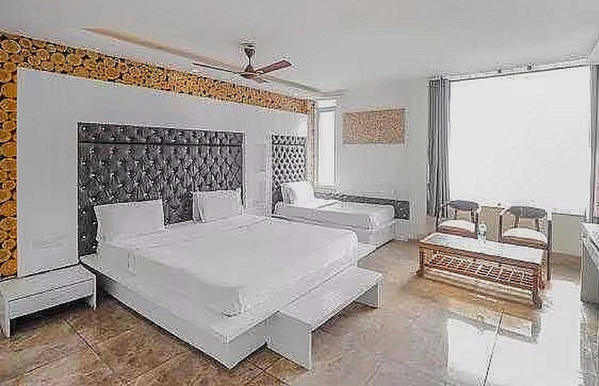 Super Hotel O Vivaan Residency Rohtak Eksteriør billede